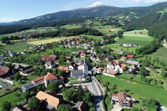 Gaestehaus Freitag Das Kleine Hotel Sankt Georgen im Lavanttal Bagian luar foto